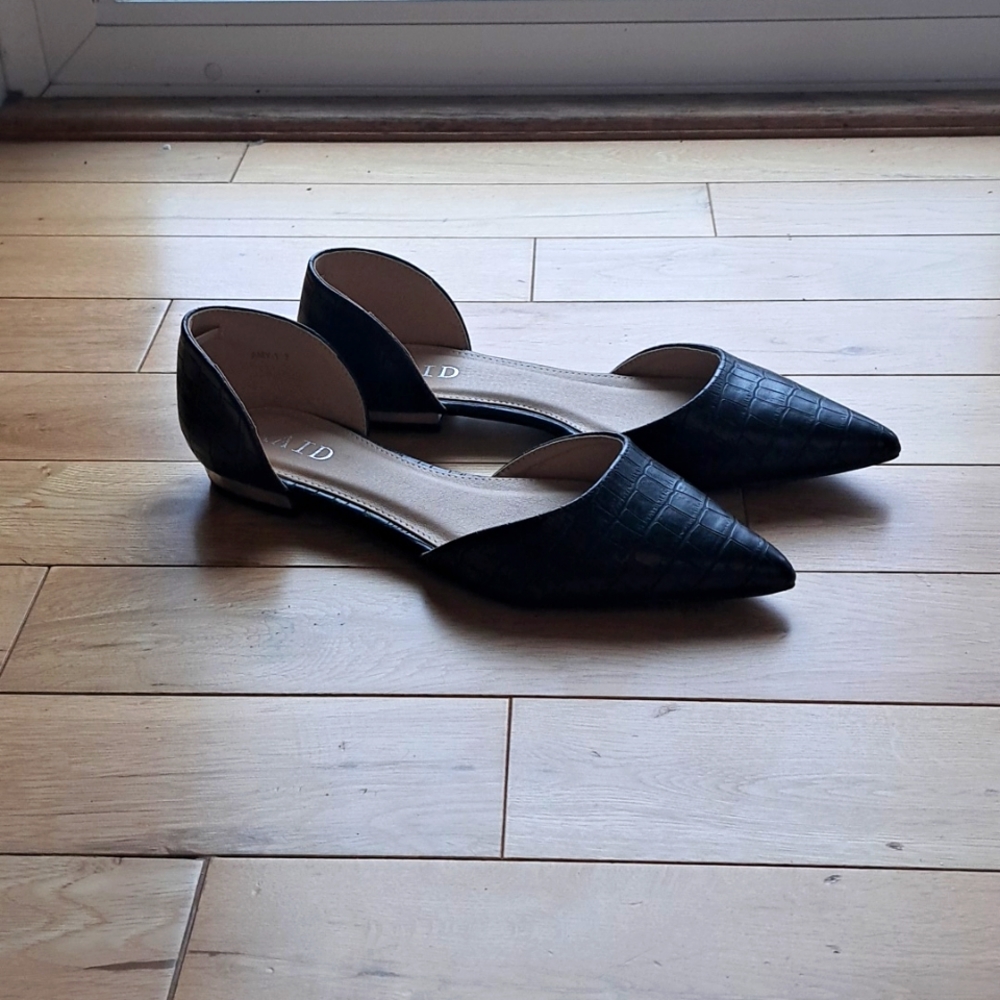 Black Flats